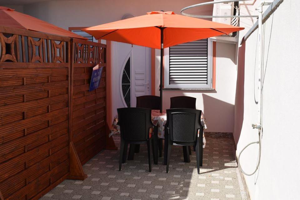פג Apartmani Celjak מראה חיצוני תמונה