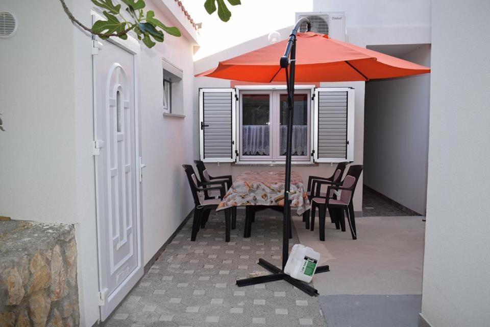 פג Apartmani Celjak מראה חיצוני תמונה