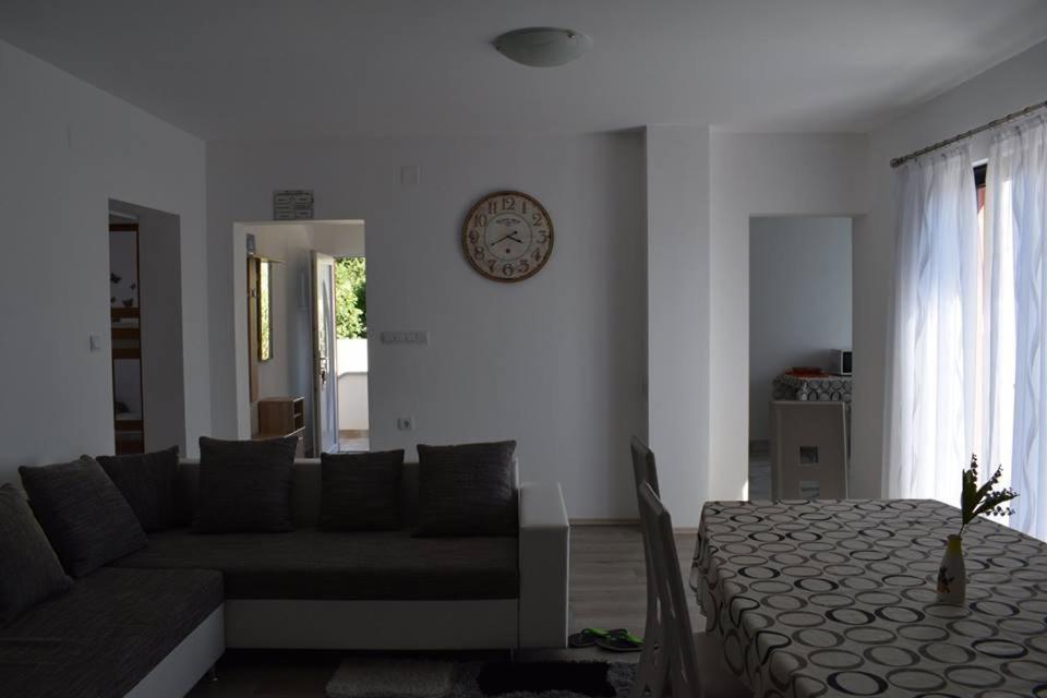 פג Apartmani Celjak מראה חיצוני תמונה